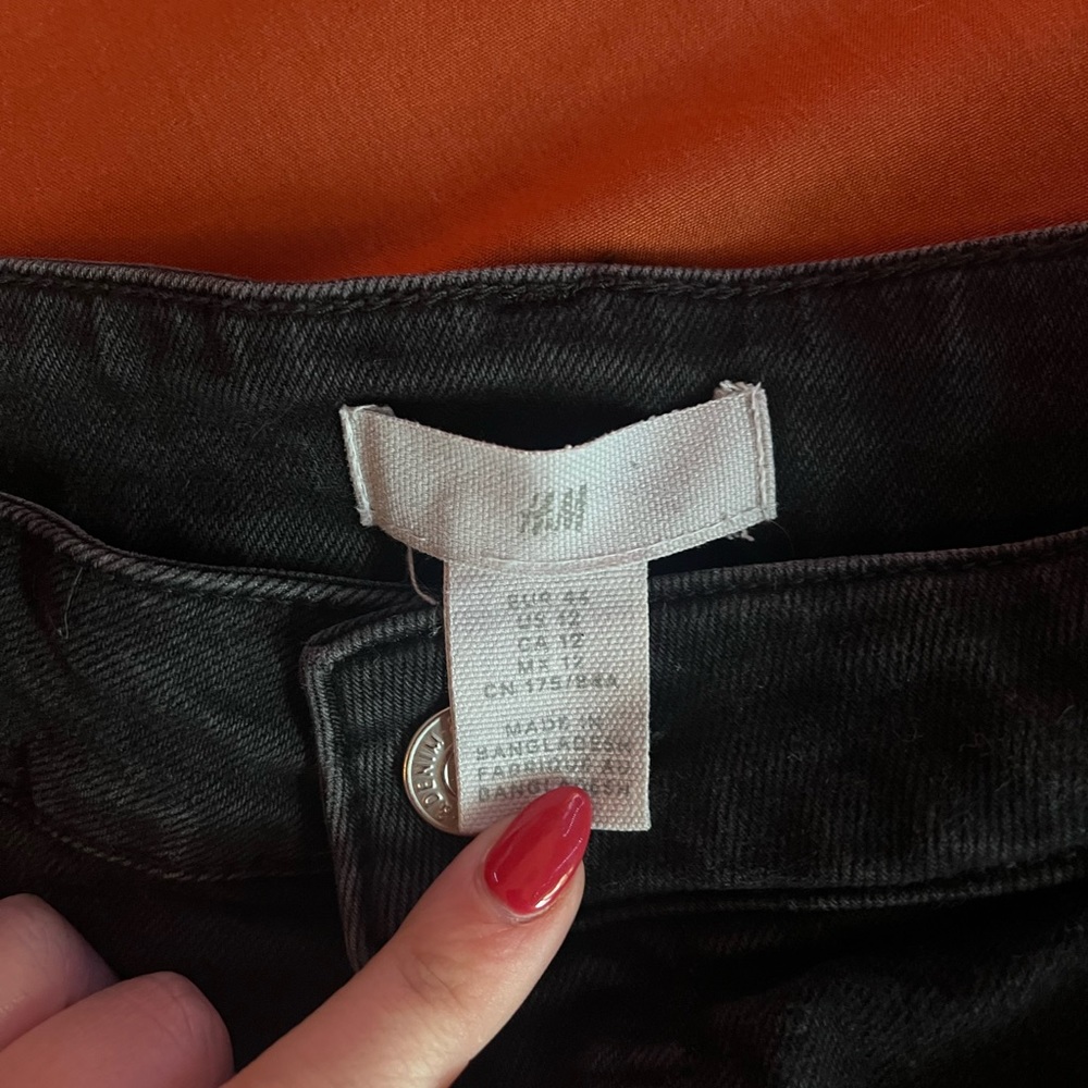 H&M black wash straight jeans